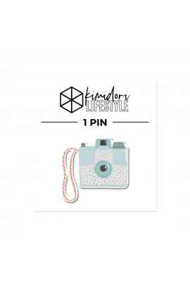 Pin Camara Lunares